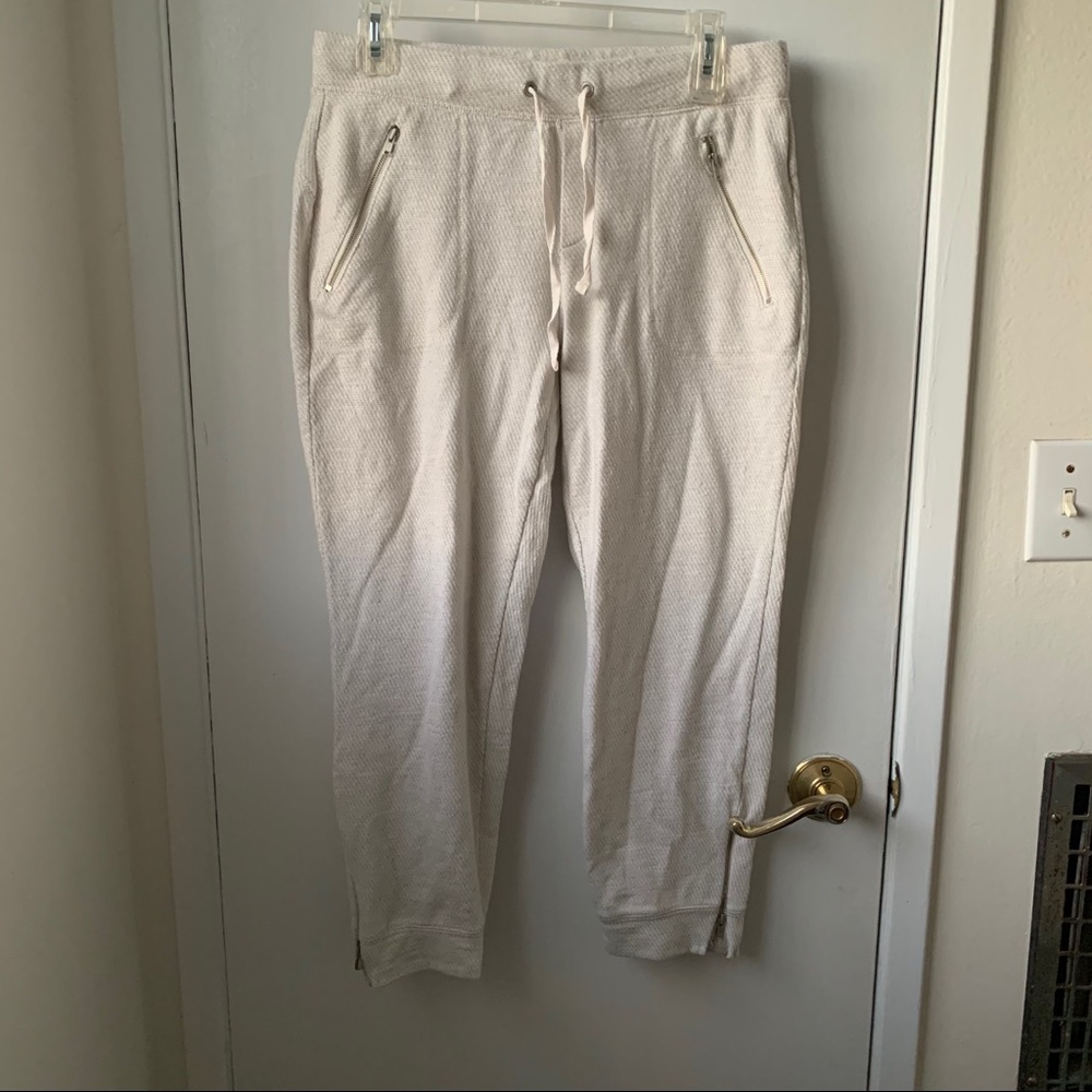Ivory Capri Pants